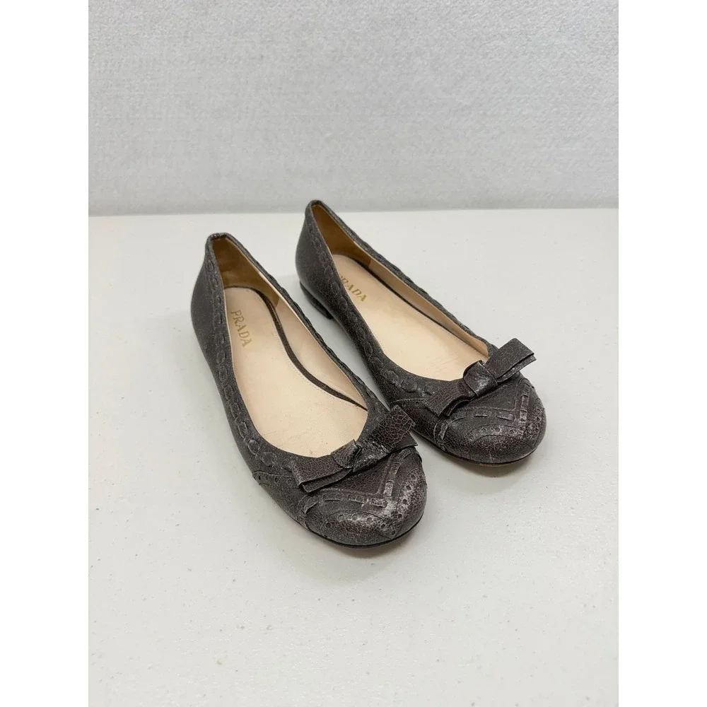Prada Brown Distressed Cracked Leather Bow Brogue Ballet Flats Italy 39 9